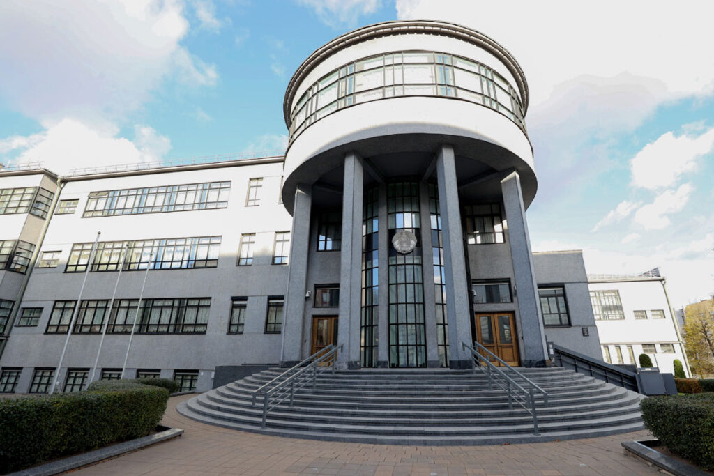 252705 01 1211 1024x683