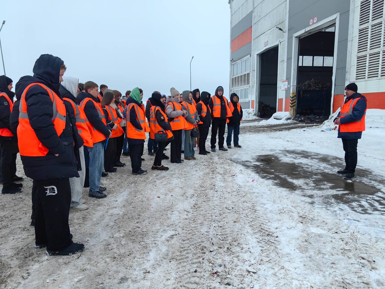 IMG 3c00963968ec45a473da0938635c49cf V