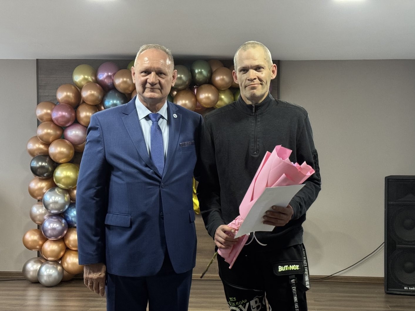 IMG 7a992ff346a5a9688759a90b3002042d V