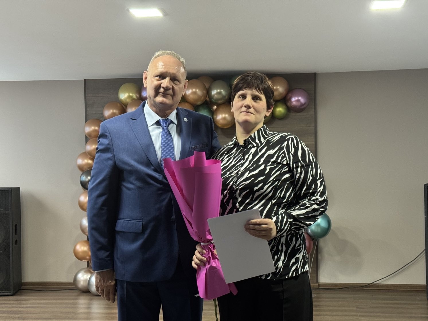 IMG 8b2bd8aa5fef5cb7b848e982c7e27c34 V