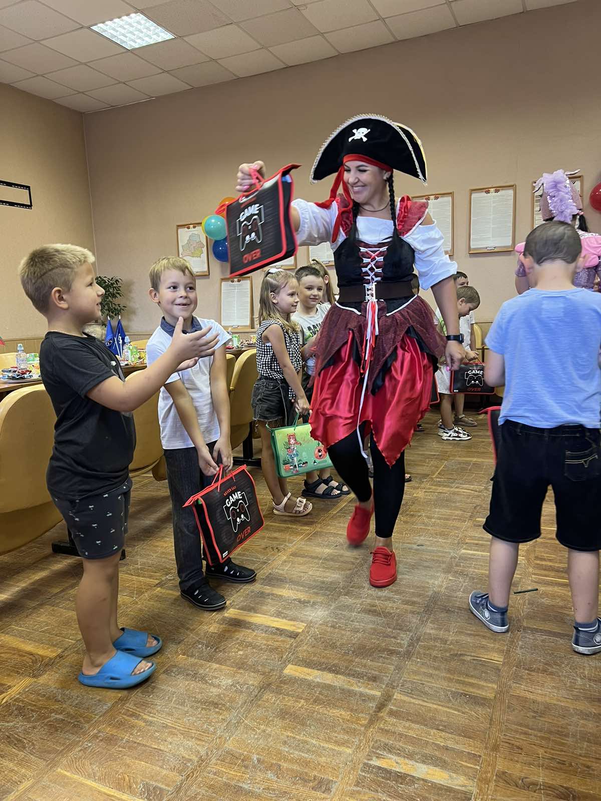 IMG b56c23b03ec921abbf2f28e61e2cc992 V